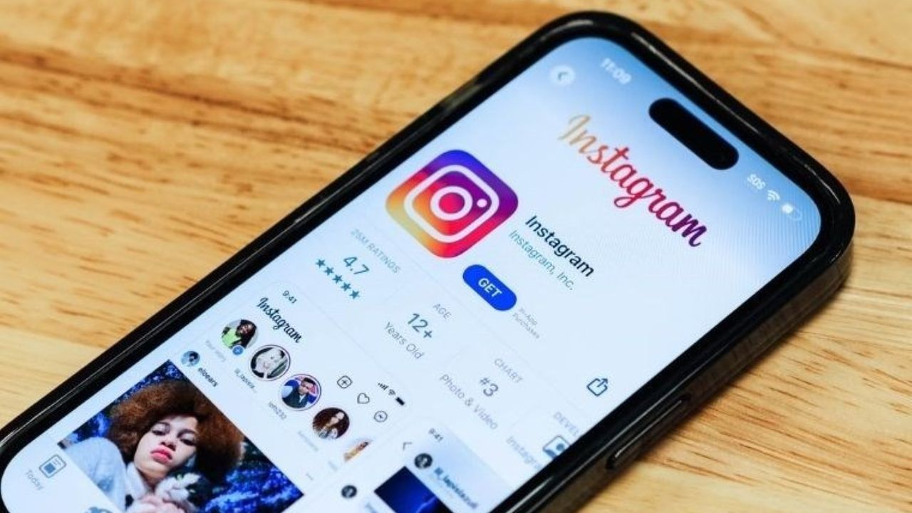 Instagram Otomatik Yenileme Sorununu Çözüyor: Akış Artık Kullanıcı İsteğine Göre Yenilenecek