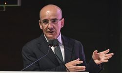 Mehmet Şimşek'ten kredi kartlarından alınacak 750 TL'lik vergi hakkınd