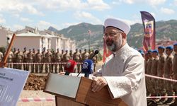 Diyanet İşleri Başkanı Ali Erbaş, Jandarma Komutanlığında cami...