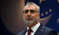 Bakan Vedat Işıkhan'dan asgari ücret açıklaması: Yıl sonunu bekleyin