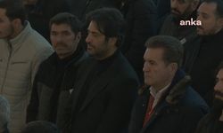 Mahsun Kırmızıgül, annesini son yolculuğuna uğurladı