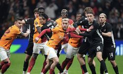 Galatasaray, AZ Alkmaar'la 2-2 berabere kalarak Avrupa'ya 'elveda' dedi