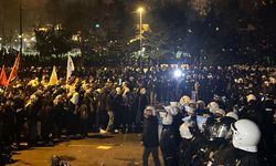 Ali Yerlikaya duyurdu: Dünkü eylemlerden sonra yüzlerce kişi yakalandı