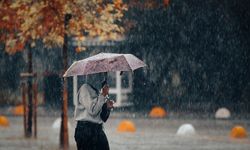 Meteoroloji'den 33 şehir için sarı kodlu uyarı: Kuvvetli yağış ve fırtına etkili olacak
