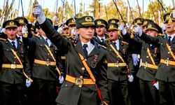 Teğmenlerin ihraç edilmesine karşı oy kullanan Tuğgeneral, emekliliğini istedi!