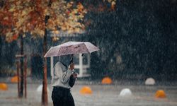 Meteoroloji uyardı: Yurt genelinde kuvvetli yağış ve rüzgâr bekleniyor