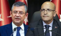 Özgür Özel'den Mehmet Şimşek iddiası: Birileriyle görüştüğü kulağıma geliyor
