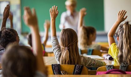 Okullarda yeni dönem: Kıyafet serbestisi kaldırıldı