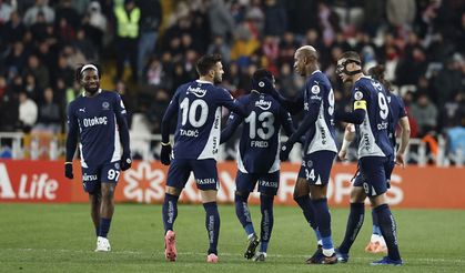 Gaziantep-Fenerbahçe maçı ne zaman? Saat kaçta? İşte muhtemel 11'ler