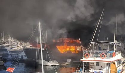 Muğla Fethiye'de yat limanında yangın çıktı