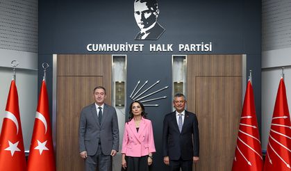 PKK'nın fesih kararı sonrası DEM Parti'den CHP'ye ilk ziyaret