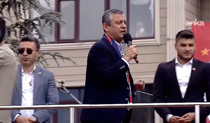 Özgür Özel, Düzce'de konuştu: "Ne Ekrem Başkan'ı bırakırız ne CHP'yi!"