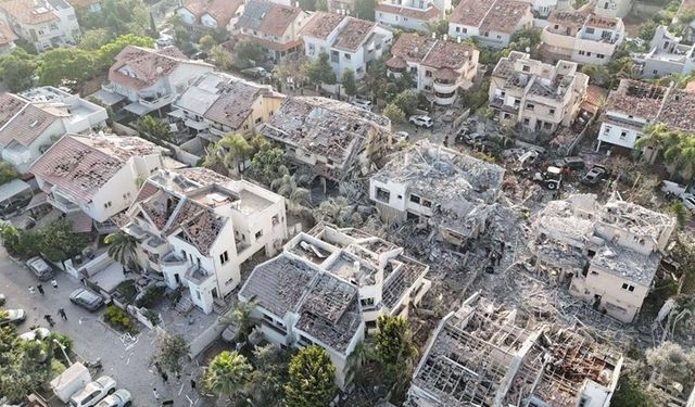 İran, dün geceden beri İsrail'i bombalıyor: "Dünya gördükleriyle şoke olacak!"