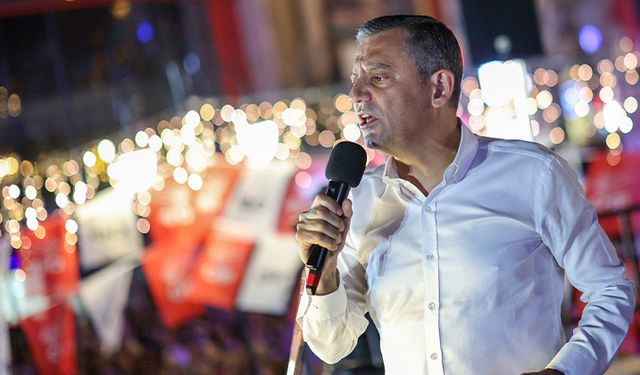 Özgür Özel, "Özgür Gazze Mitingi"nde konuştu: İsrail ile ticareti sürdürenlerin sahtelikleri yüzlerinden akıyor