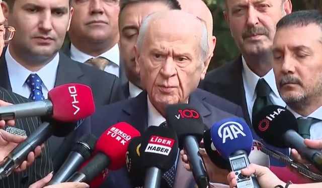 Devlet Bahçeli, Alparslan Türkeş'in kabrini ziyaret etti: Darbeler anayasası yok edilmeli