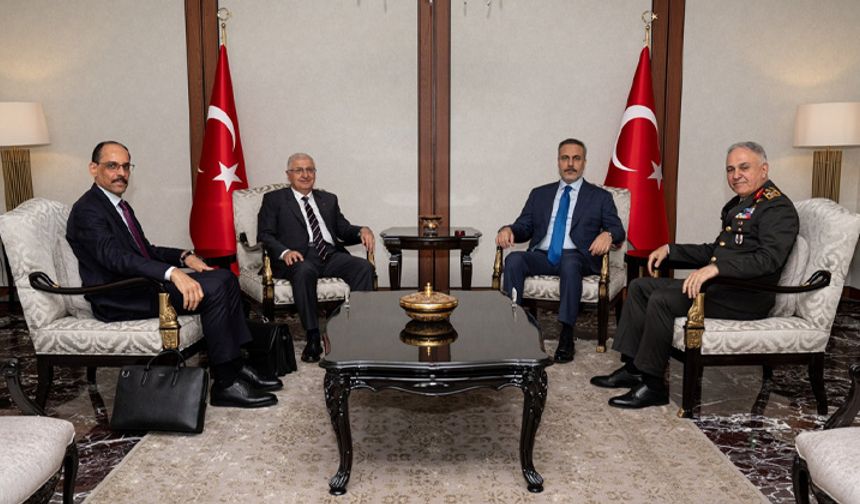 Ankara'da 4 saatlik kritik toplantı: İsrail tehdidi masaya yatırıldı